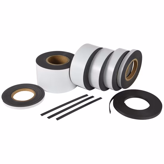 Rotolo di striscia magnetica in gomma flessibile personalizzata da 3 m Nastro magnetico biadesivo